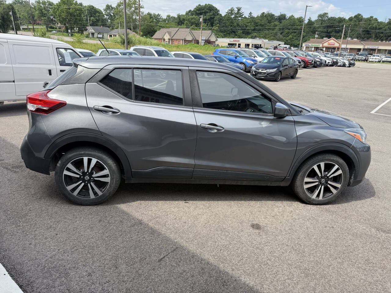 Used 2019 Nissan Kicks S FWD image 6