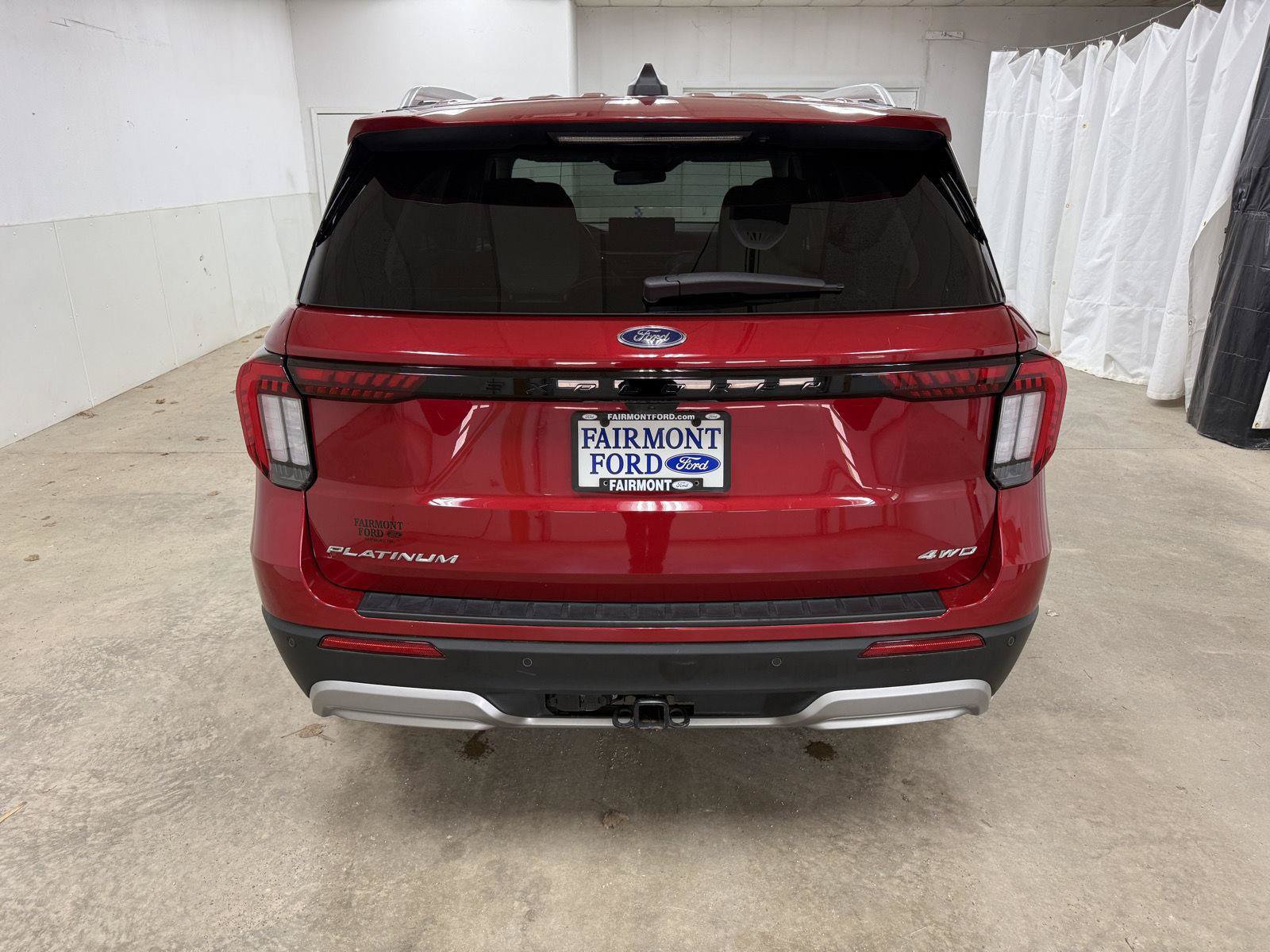 Used 2025 Ford Explorer Platinum w/ LUX Leather Package AWD/4WD image 6