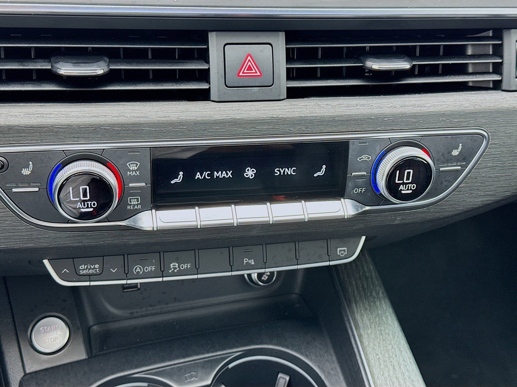 Used 2019 Audi A4 2.0T Premium image 12