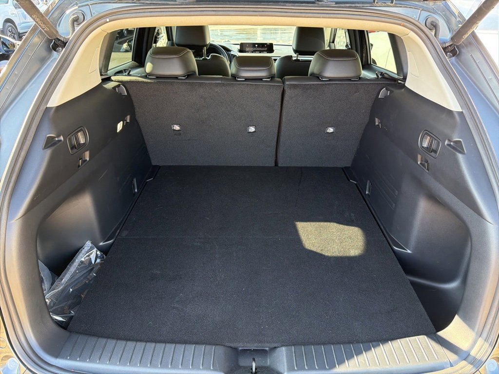 Used 2025 MAZDA CX-50 AWD 2.5 S w/ Premium Package image 9