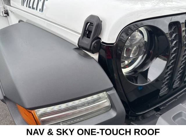 Used 2023 Jeep Wrangler Unlimited w/ Sun & Screen Package AWD/4WD image 34