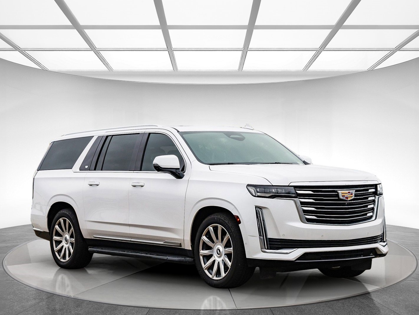 Used 2021 Cadillac Escalade ESV Premium Luxury Platinum image 4
