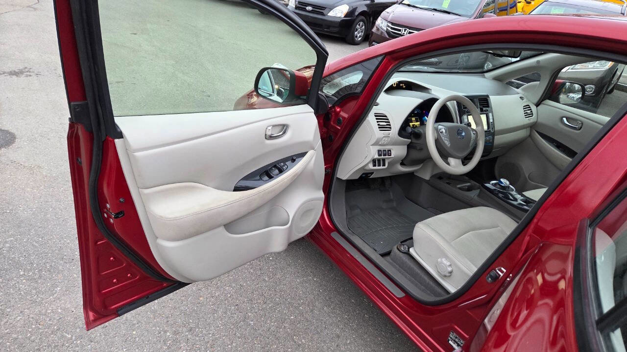 Used 2012 Nissan Leaf SV image 20