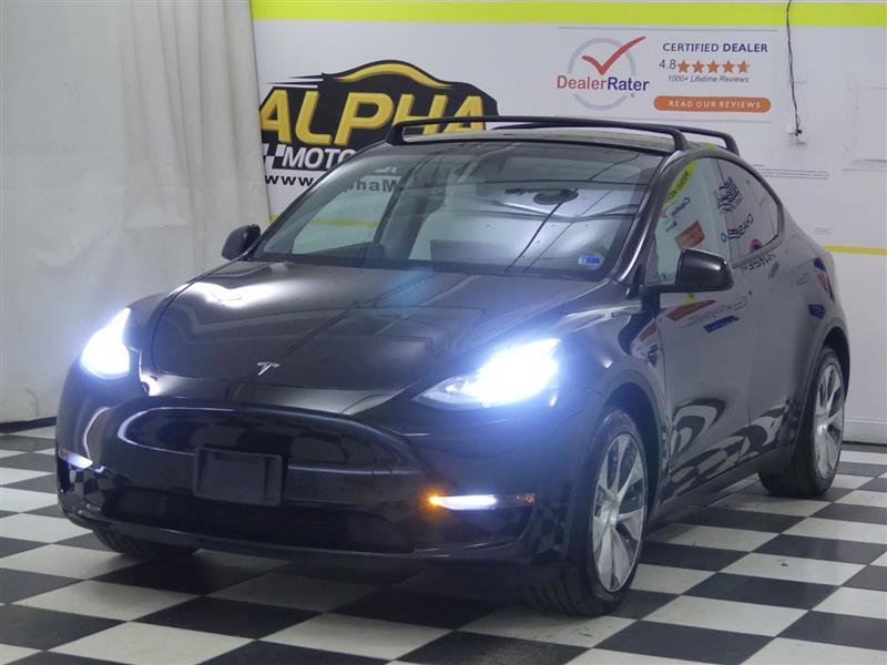 Used 2020 Tesla Model Y Long Range image 2