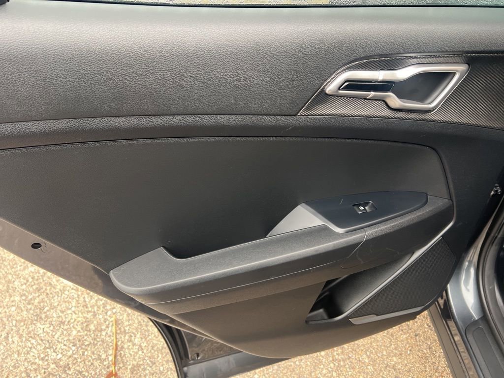 Certified 2023 Kia Sportage LX image 10