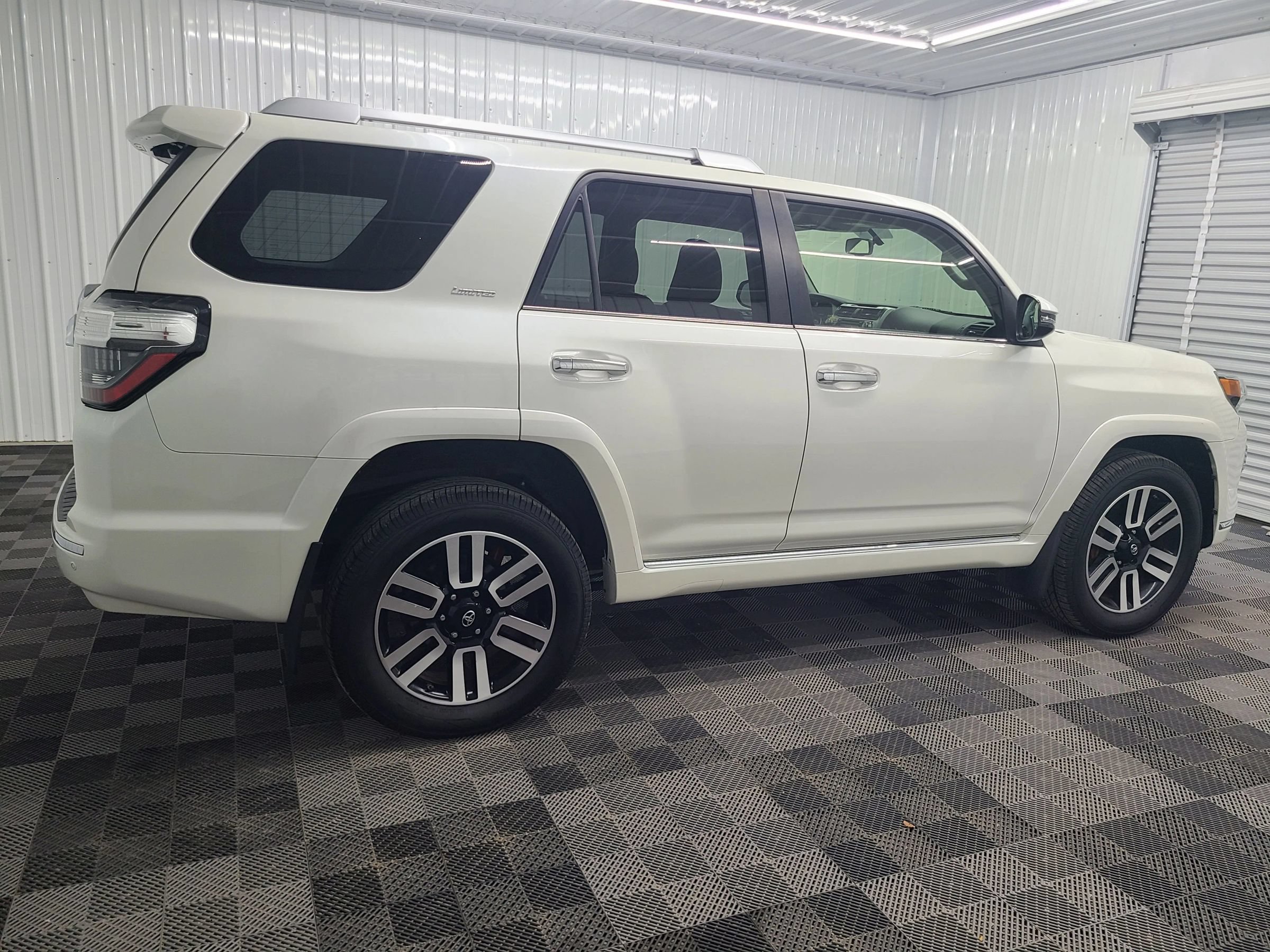 Used 2016 Toyota 4Runner Limited AWD/4WD image 12