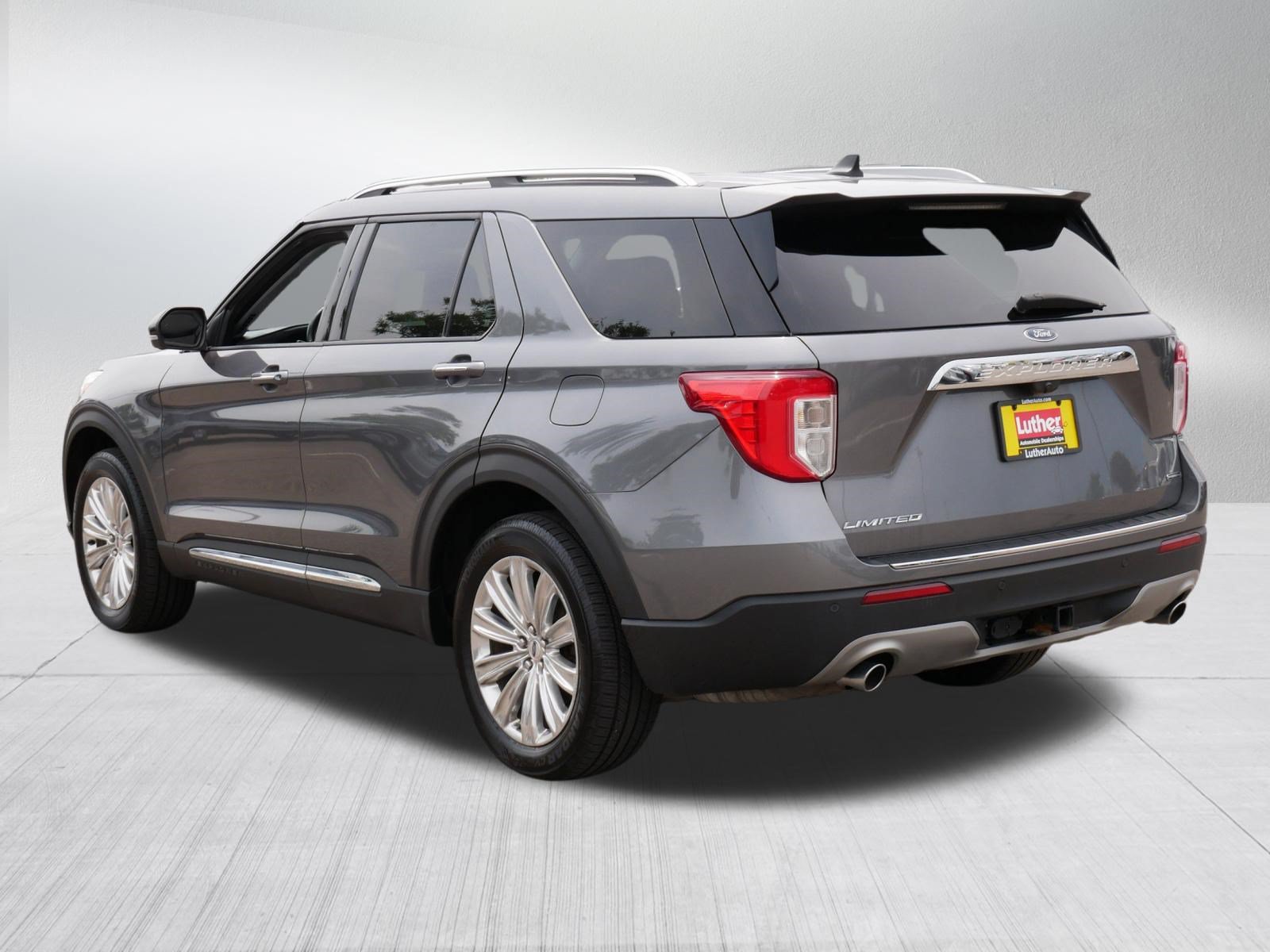 Used 2021 Ford Explorer Limited w/ Hybrid Equipment Group 310A AWD/4WD image 5