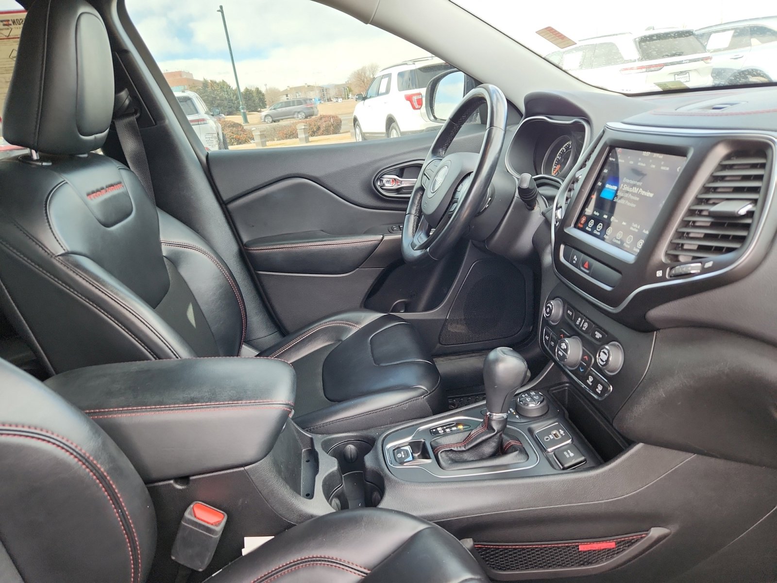 Used 2020 Jeep Cherokee Trailhawk w/ Cold Weather Group image 19