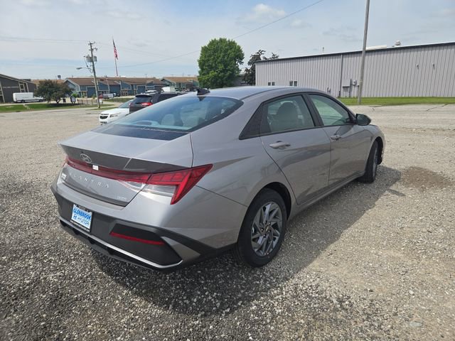 New 2025 Hyundai Elantra Blue image 6
