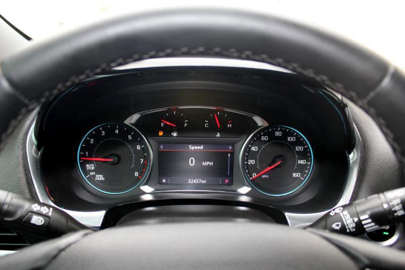 Used 2023 Chevrolet Traverse LT image 27