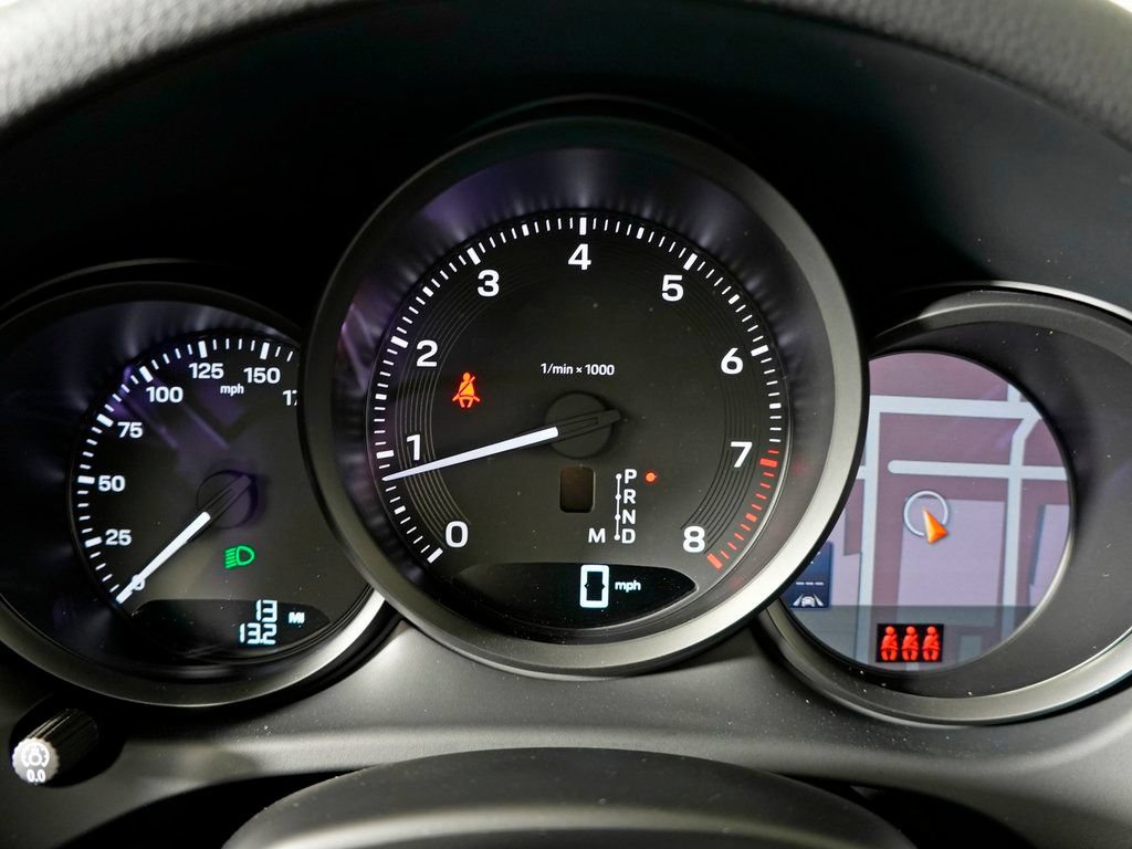 Certified 2026 Porsche Macan AWD/4WD image 20