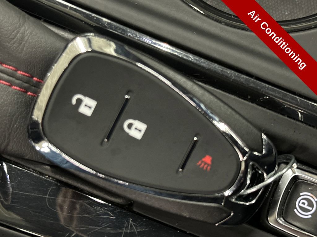 Used 2022 Chevrolet Equinox RS image 30