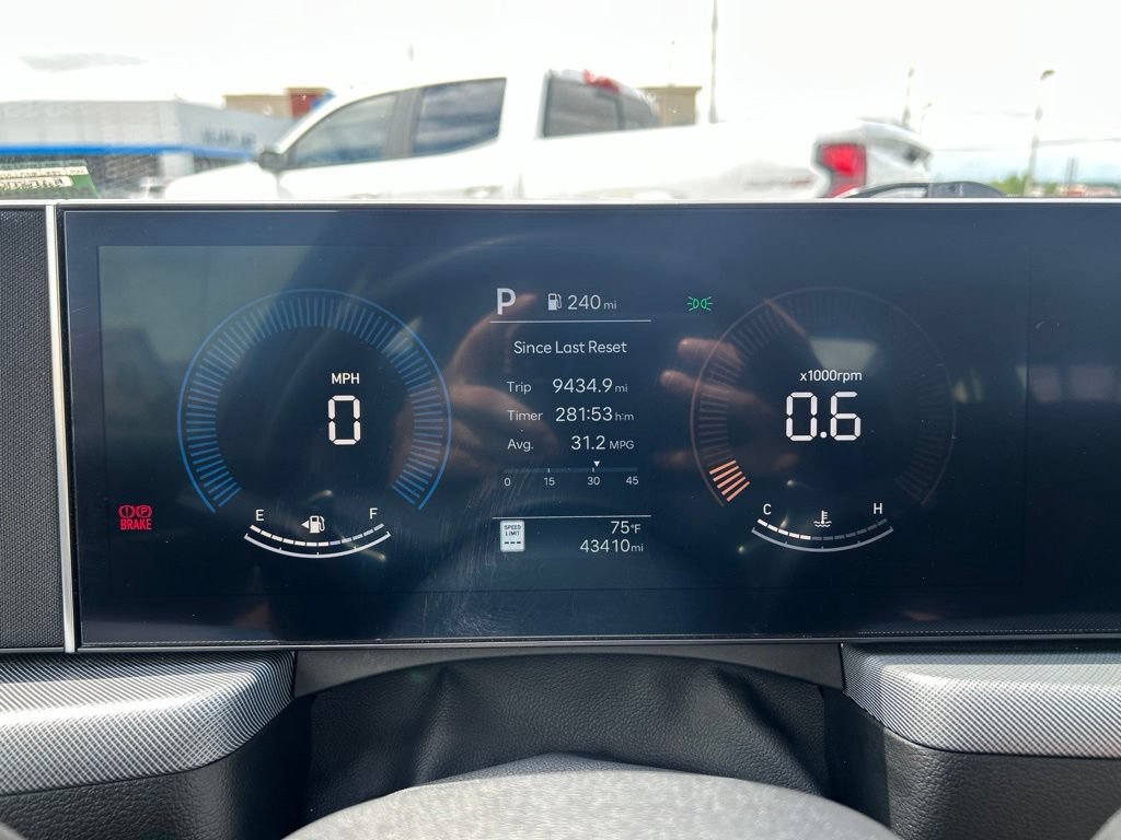 Used 2025 Hyundai Sonata SEL FWD image 23
