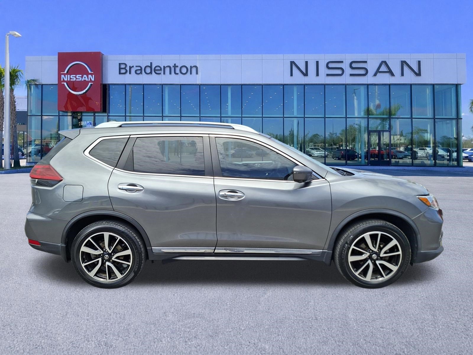 Used 2020 Nissan Rogue SL FWD image 4