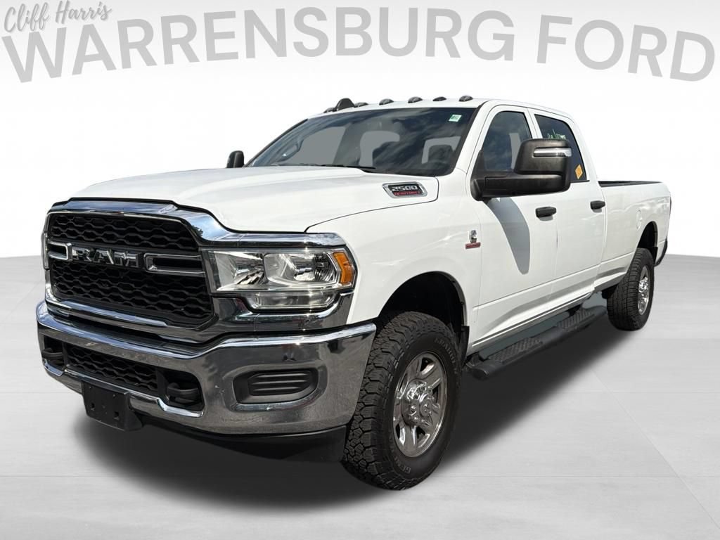 Used 2024 RAM 2500 Tradesman w/ Chrome Appearance Group AWD/4WD image 3