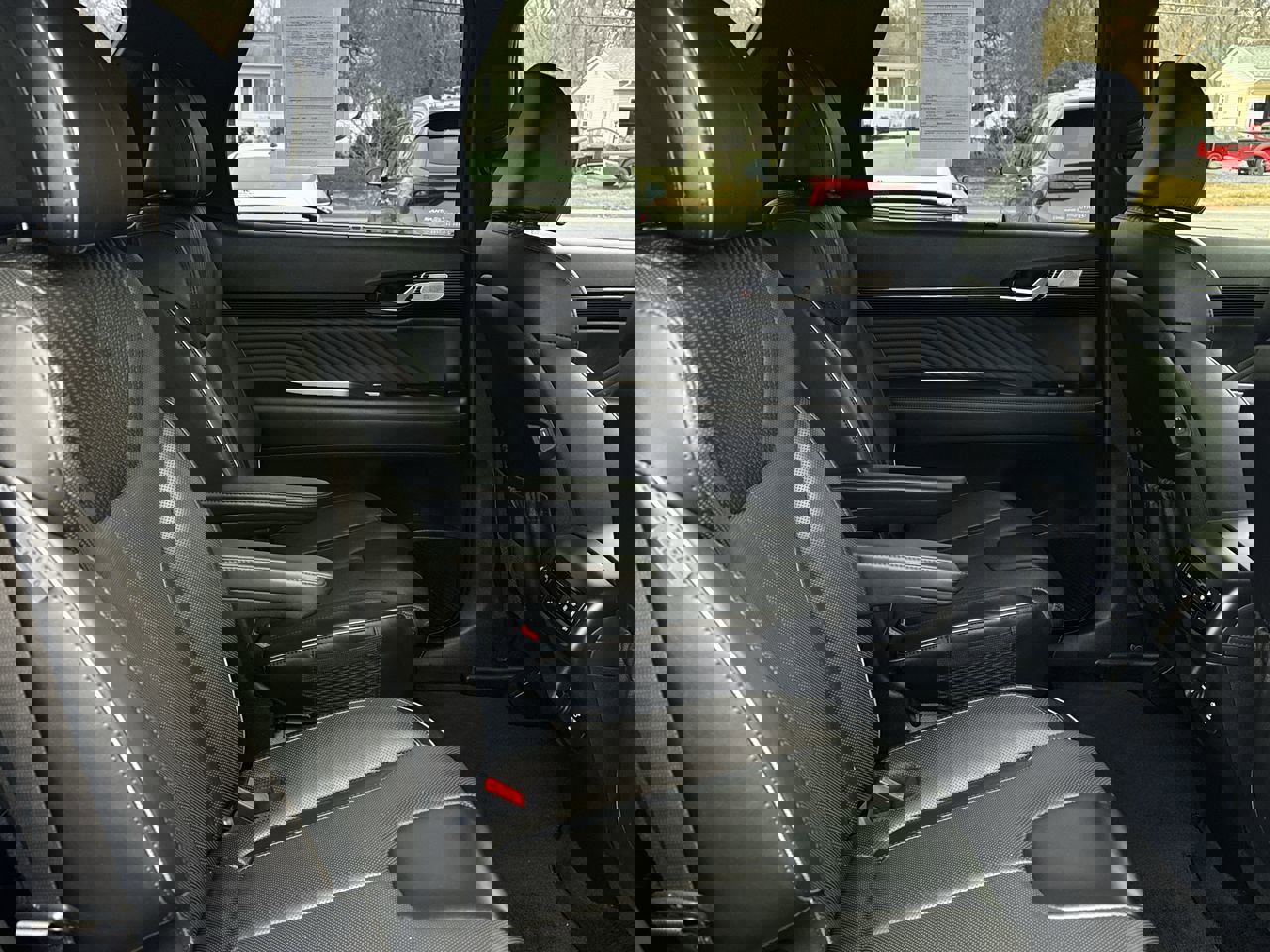 Used 2024 Hyundai Palisade Calligraphy image 23