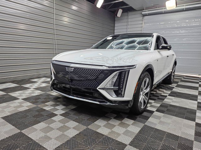 Used 2024 Cadillac Lyriq Tech w/ Driver Assist Package AWD/4WD image 45