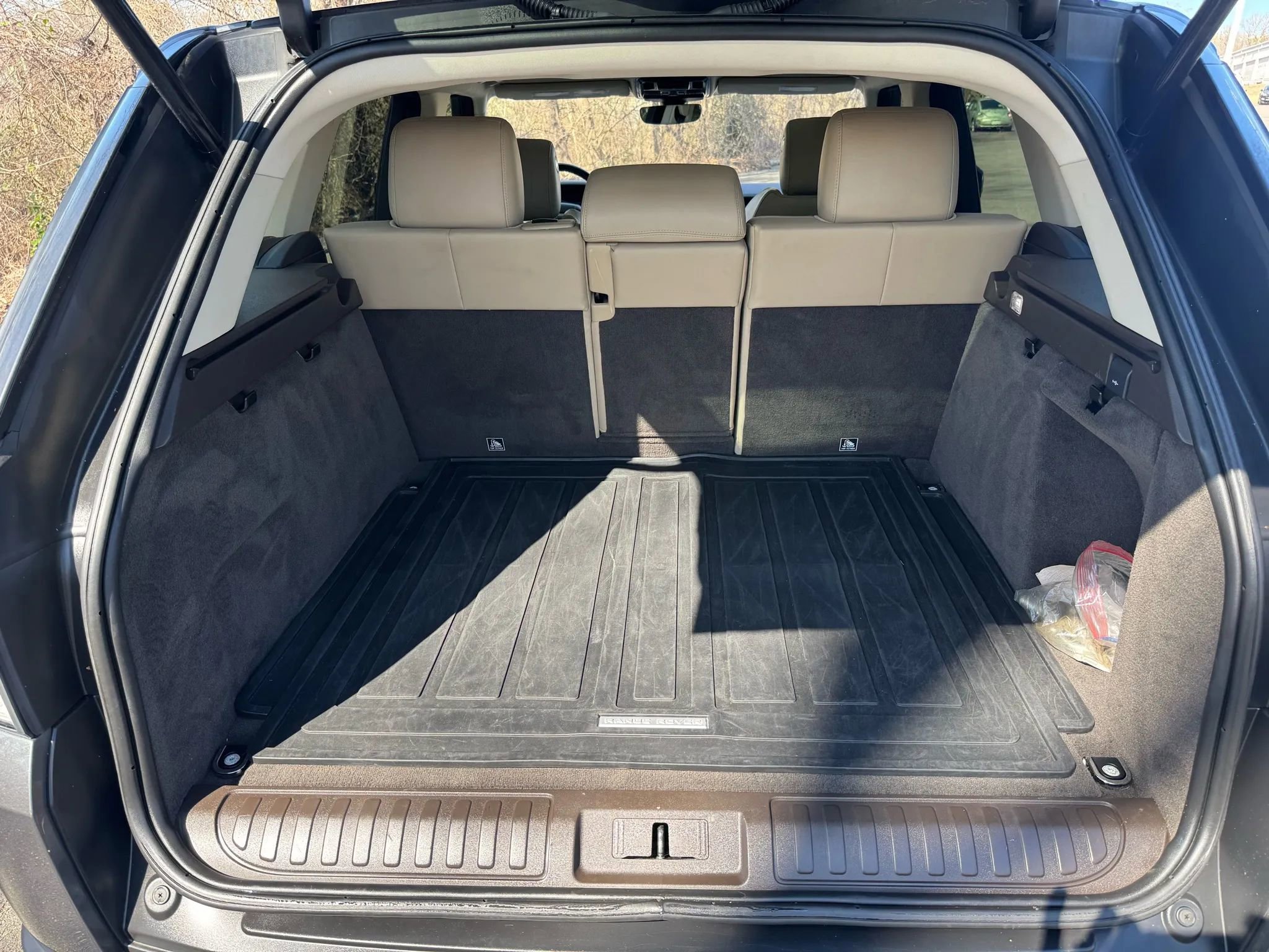 Used 2017 Land Rover Range Rover Sport HSE image 21