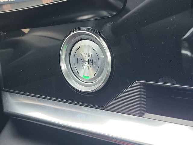 Used 2023 Chevrolet Corvette Stingray Premium Conv w/ Z51 Performance Package RWD image 20