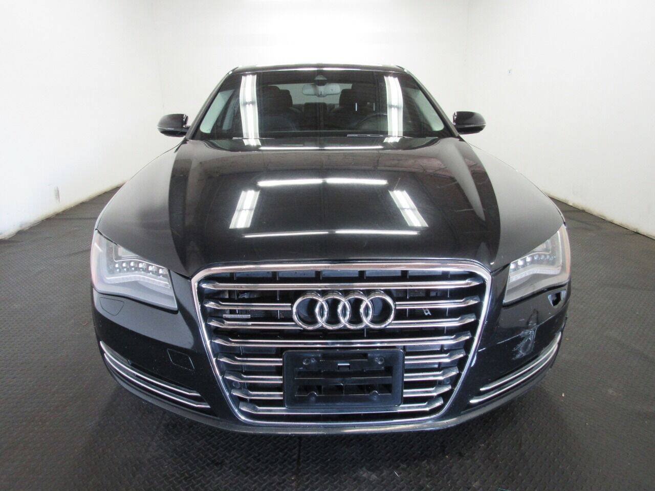 Used 2012 Audi A8 4.2 AWD/4WD image 2