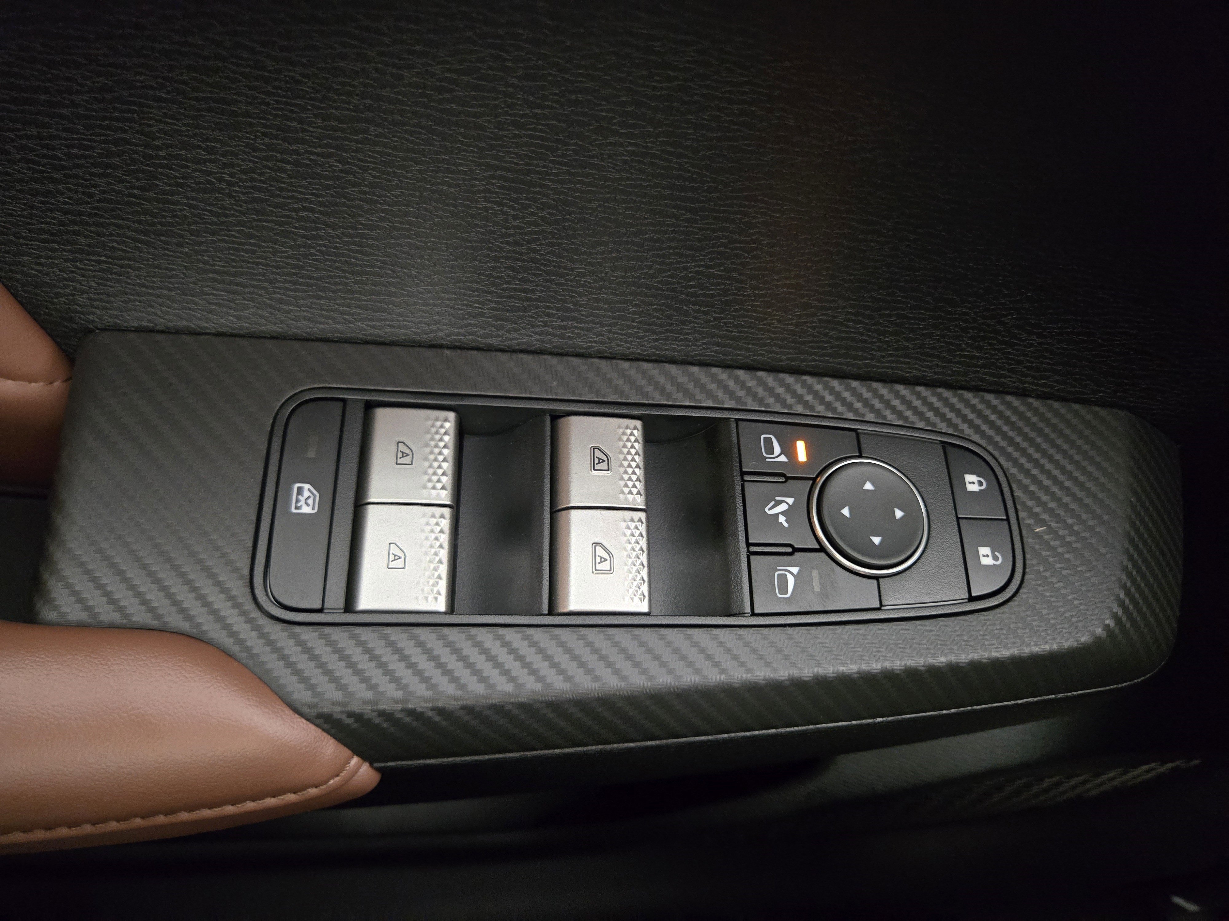 New 2025 Mitsubishi Outlander SEL image 26