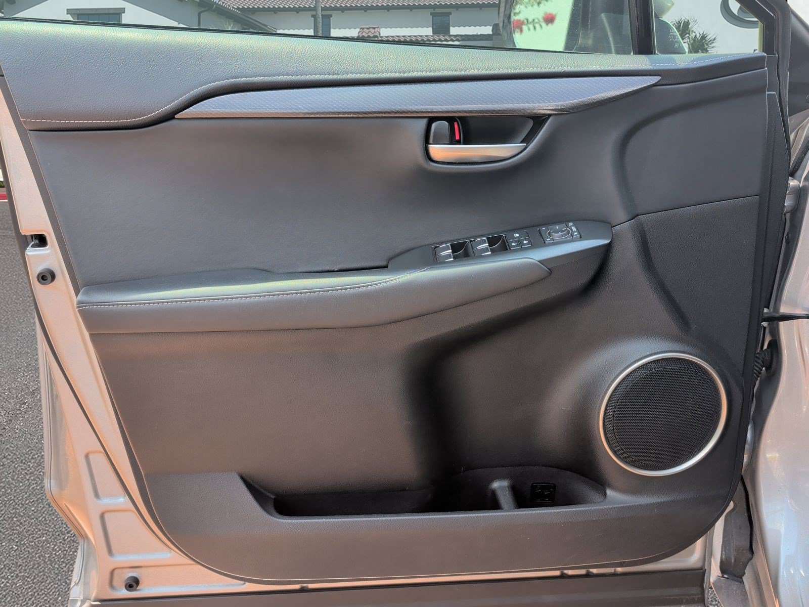 Used 2019 Lexus NX 300h AWD w/ Comfort Package image 8