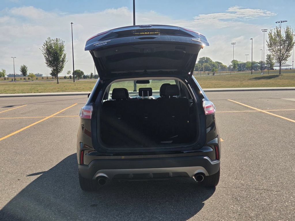 Used 2019 Ford Edge SEL w/ Cold Weather Package AWD/4WD image 41