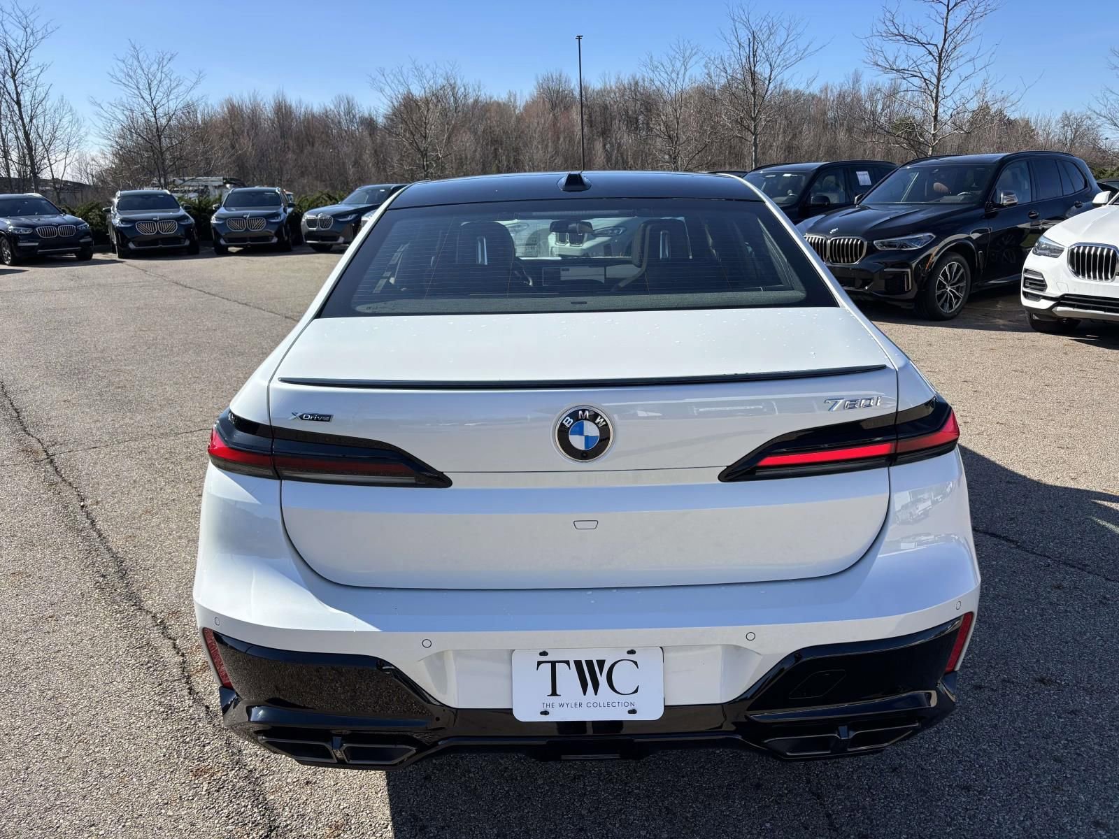New 2026 BMW 760i xDrive AWD/4WD image 6