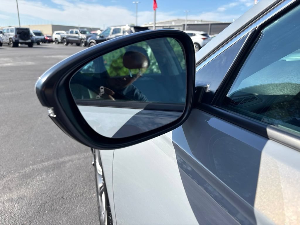 Used 2023 Honda Accord EX-L image 14