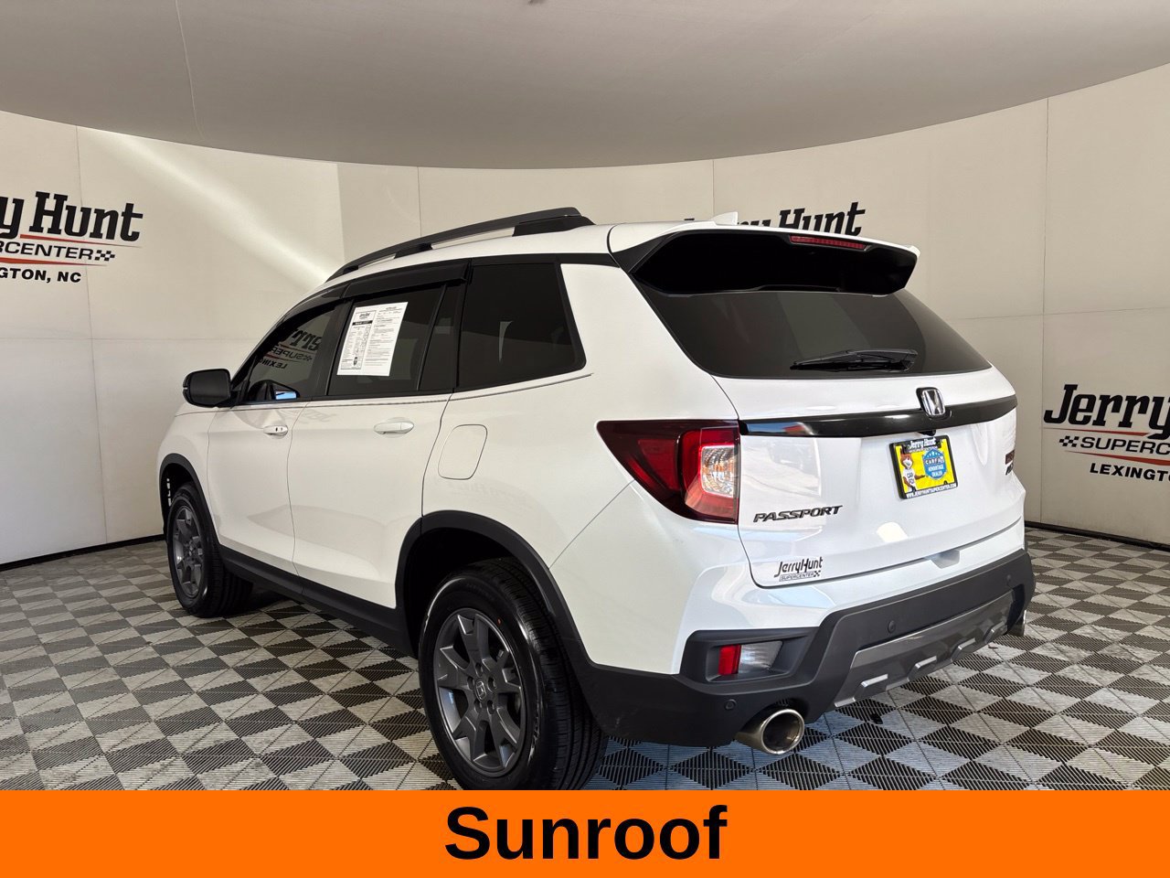 Used 2024 Honda Passport TrailSport image 8