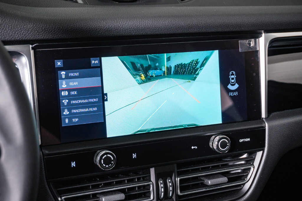 Certified 2026 Porsche Macan S AWD/4WD image 23