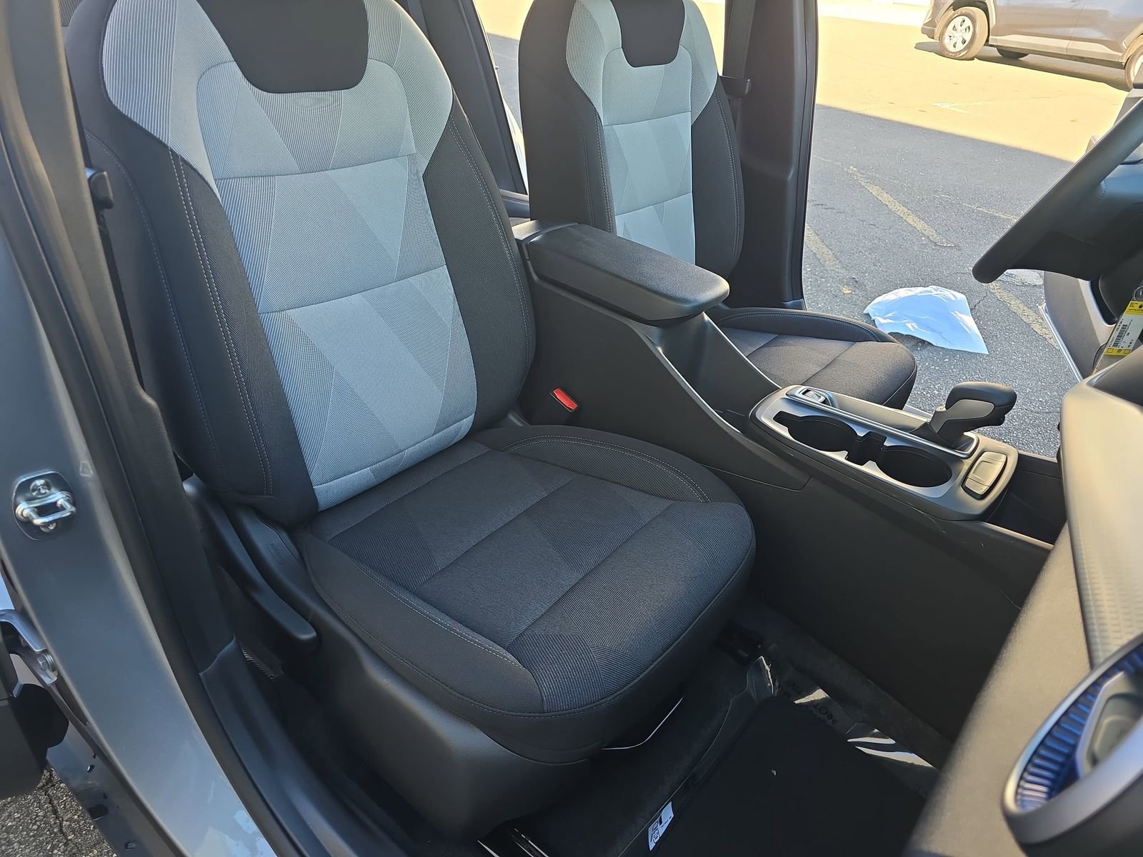 Used 2025 Chevrolet Trax LS w/ Driver Confidence Package image 16