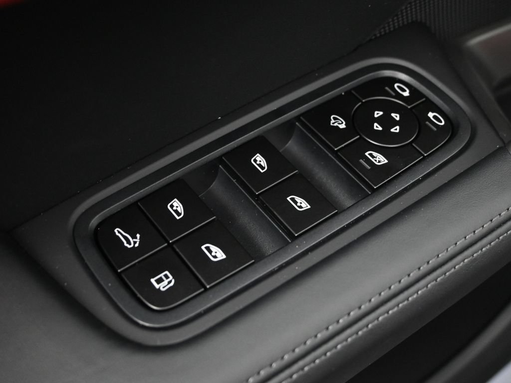 New 2026 Porsche Cayenne E-Hybrid AWD/4WD image 19