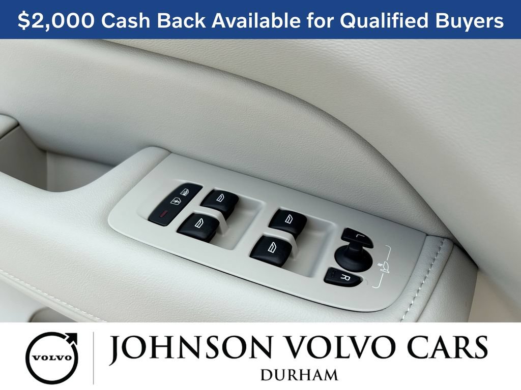 New 2026 Volvo XC60 T8 Ultra w/ Protection Package Premier AWD/4WD image 24