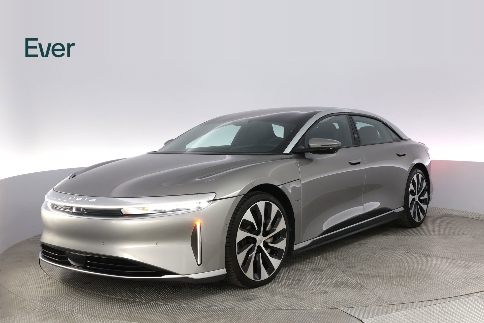 Used 2023 Lucid Air Touring image 2