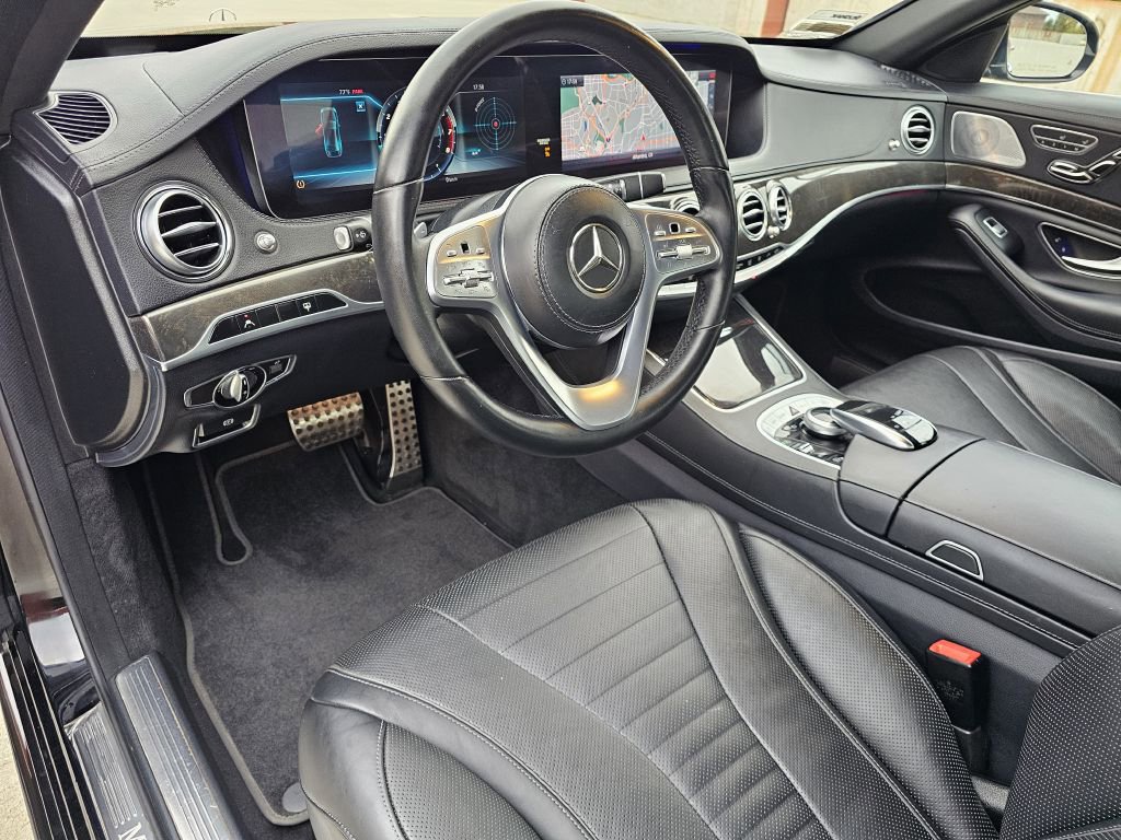 Used 2018 Mercedes-Benz S 560 Sedan image 16