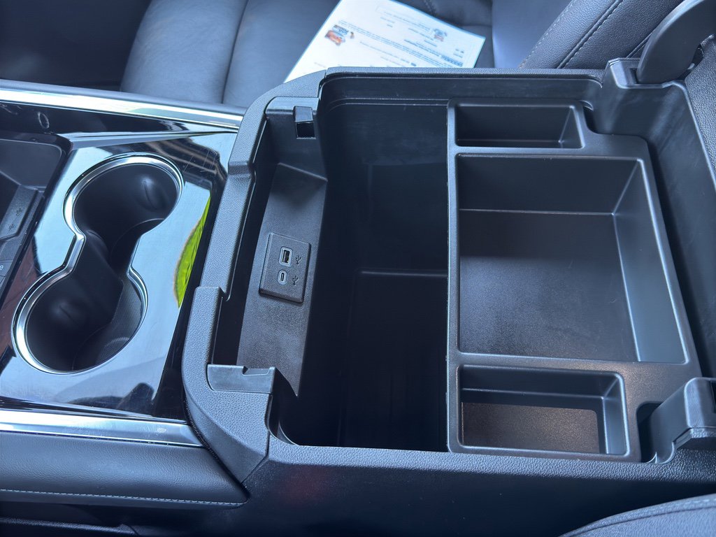 Used 2025 Chevrolet Tahoe LT image 34