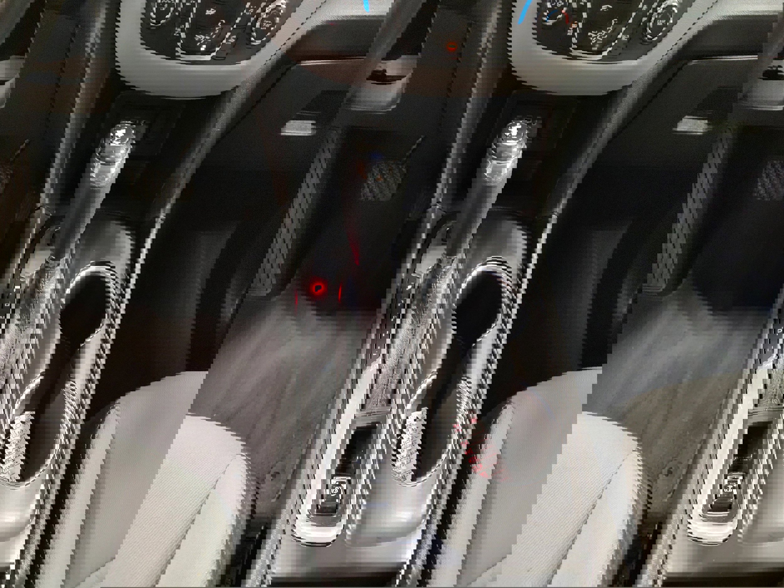 Used 2020 Chevrolet Equinox LS w/ LS Convenience Package image 8