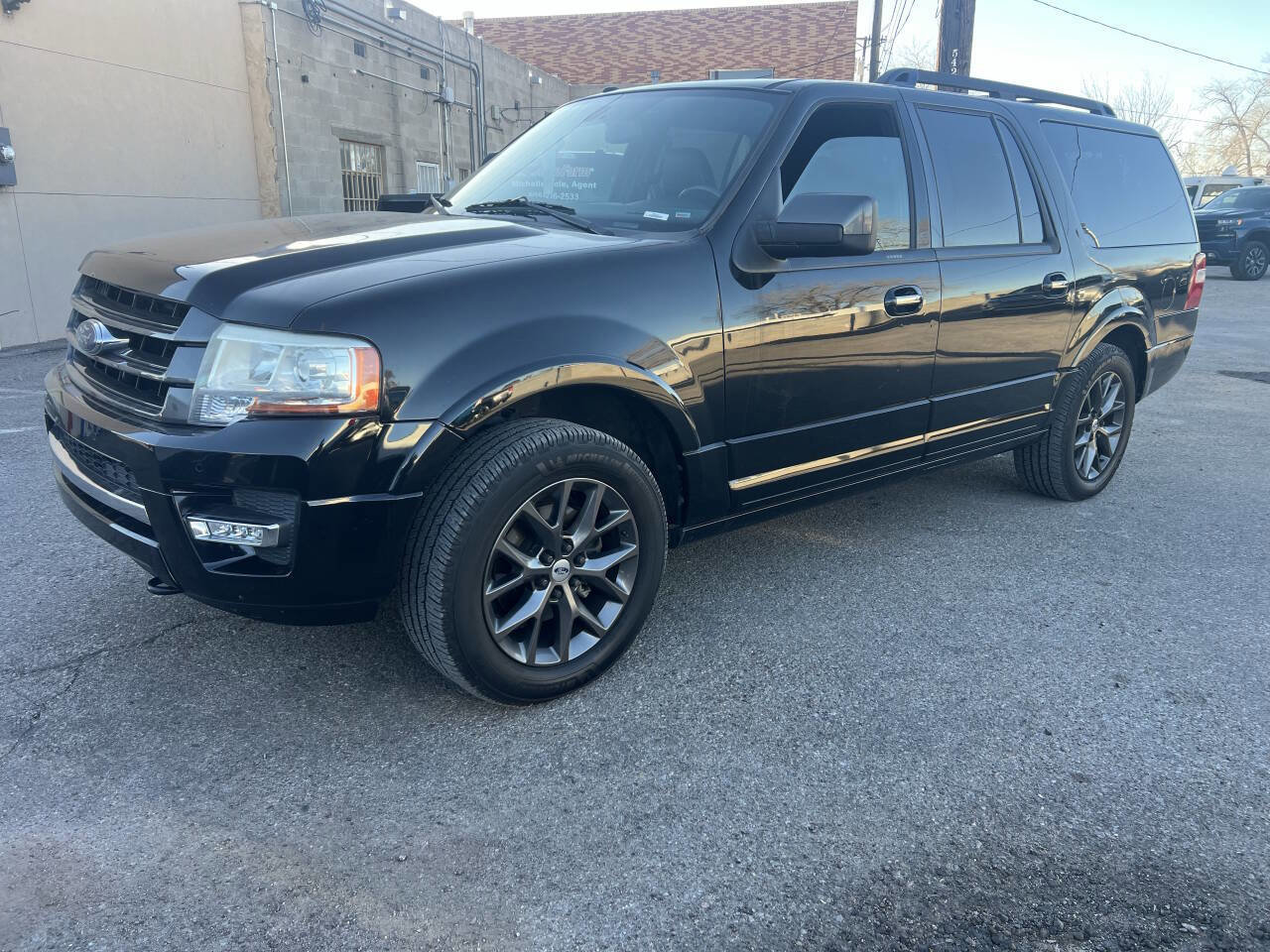 Used 2017 Ford Expedition EL Limited w/ Equipment Group 301A image 4