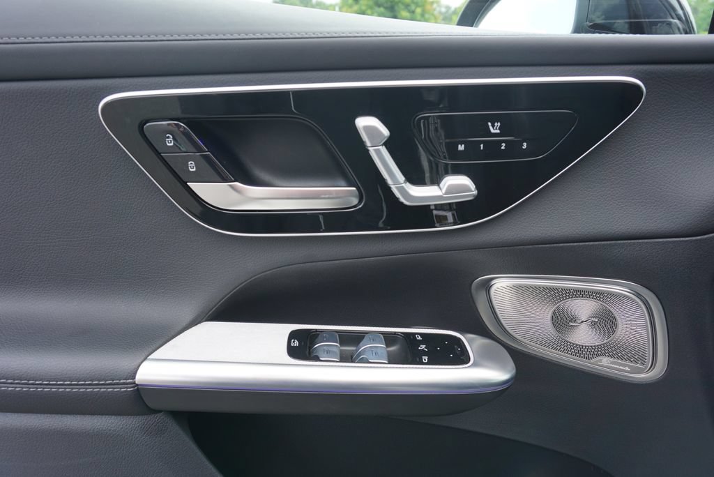 Certified 2025 Mercedes-Benz GLC 300 4MATIC image 10