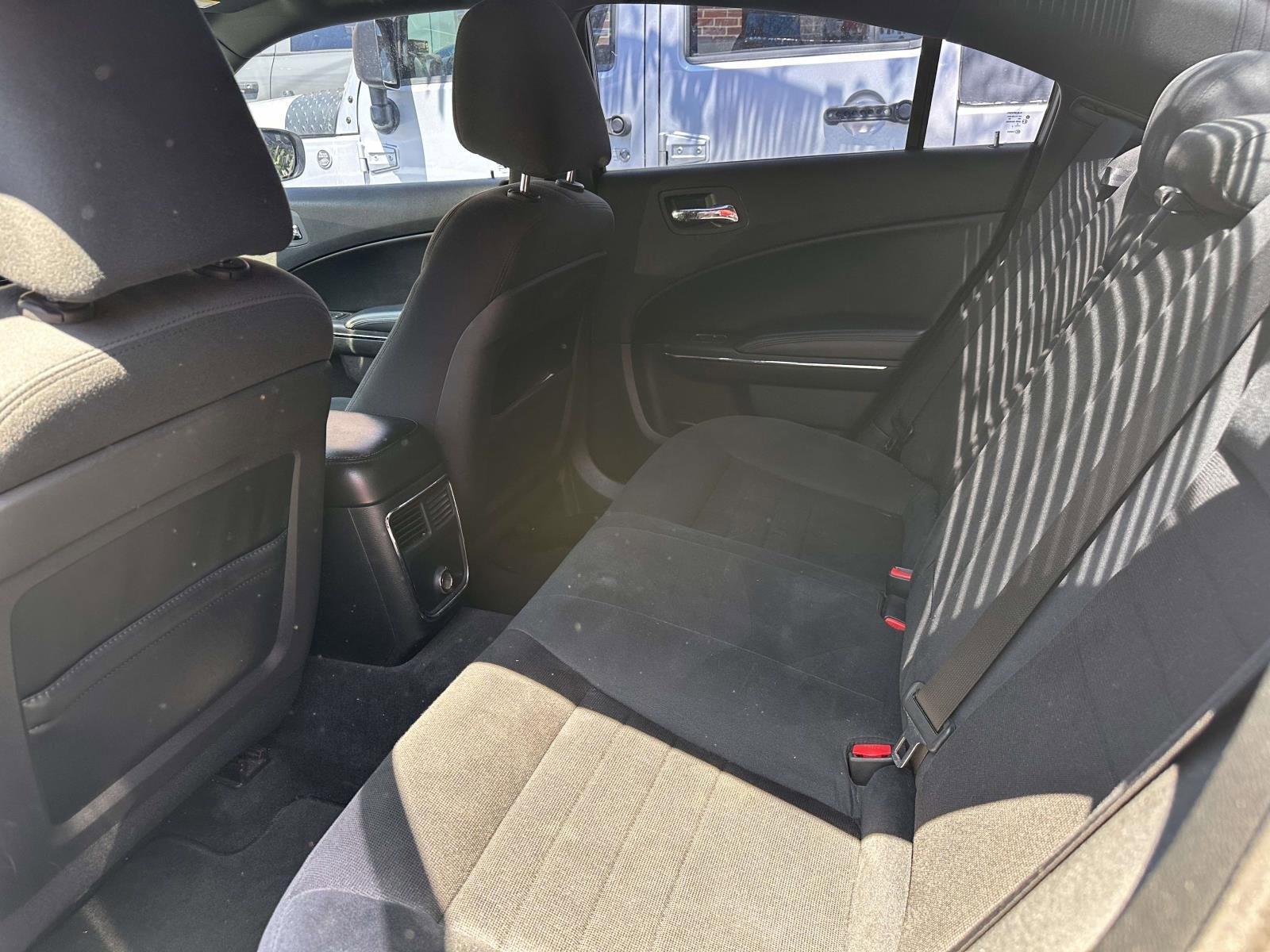 Used 2011 Dodge Charger SE RWD image 13