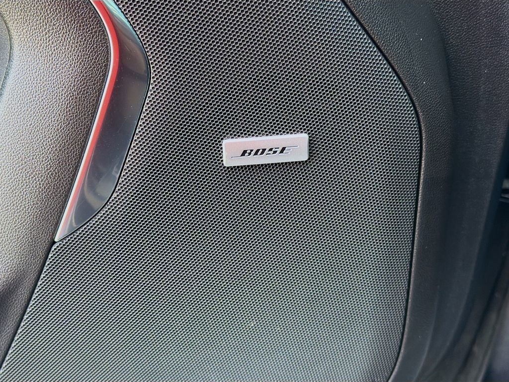 Used 2021 GMC Yukon AT4 w/ Technology Package image 29