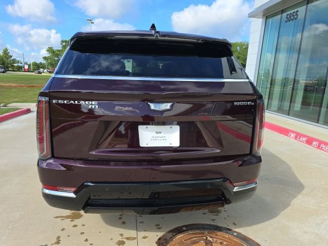 New 2026 Cadillac Escalade IQ Luxury 2 w/ LPO, Floor Liner Package image 4