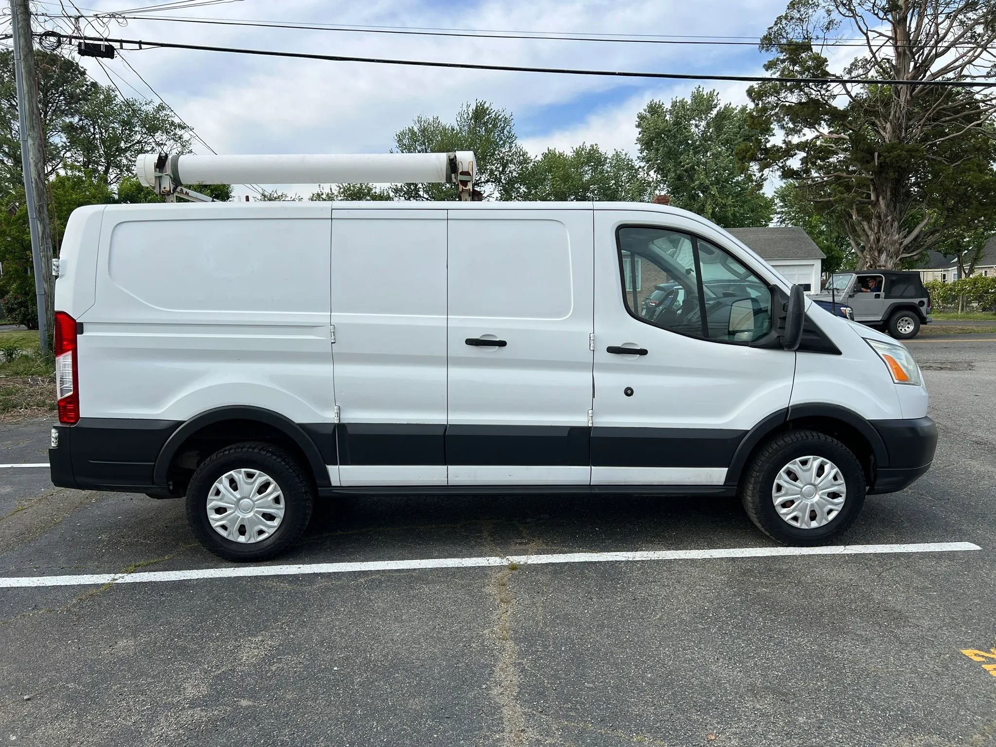 Used 2015 Ford Transit 250 130 Low Roof w/ Exterior Upgrade Package RWD image 65