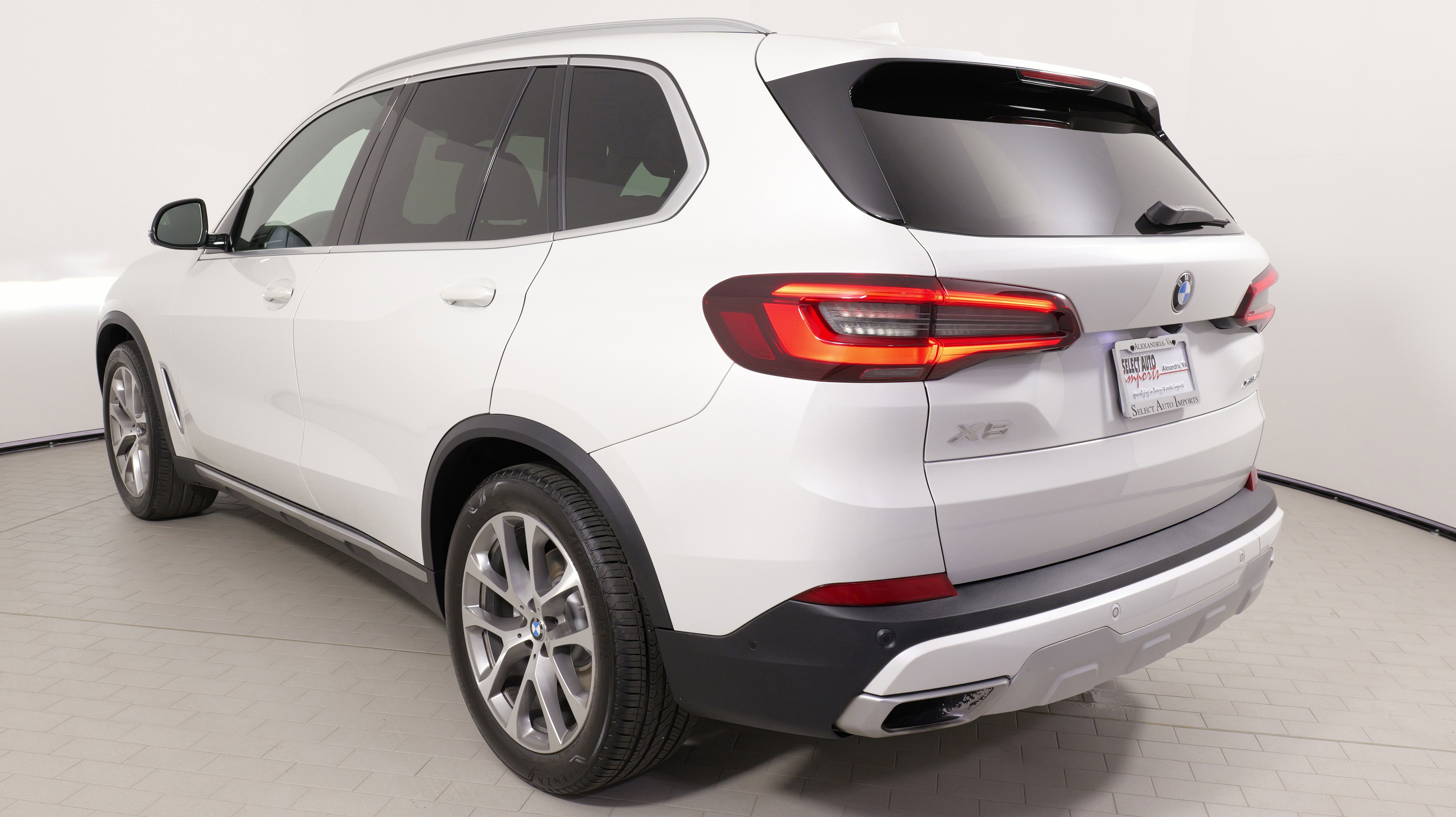 Used 2021 BMW X5 xDrive40i w/ Convenience Package image 15