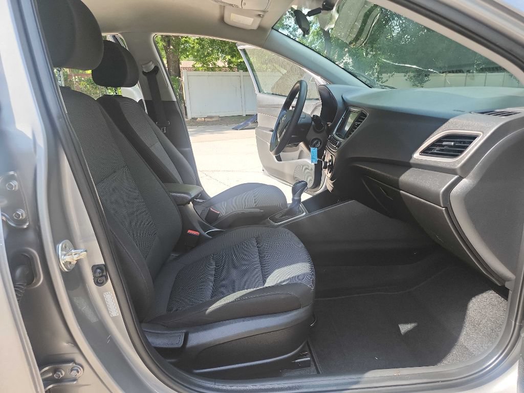 Used 2021 Hyundai Accent SEL FWD image 26