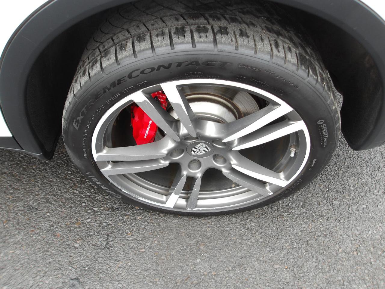 Used 2012 Porsche Cayenne Turbo AWD/4WD image 25