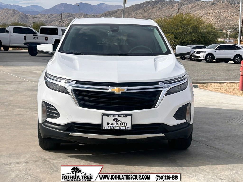 Used 2023 Chevrolet Equinox LT image 2