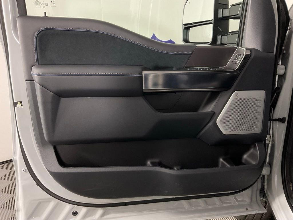 New 2026 Ford F250 Platinum AWD/4WD image 12