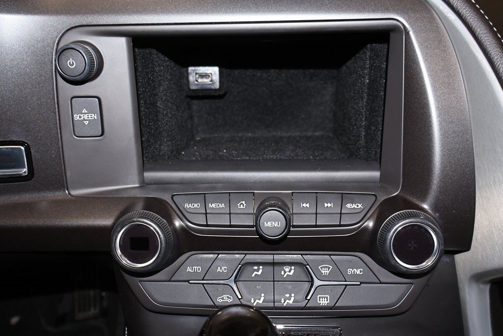 Used 2017 Chevrolet Corvette Stingray Coupe w/ Carbon Flash Badge Package image 28